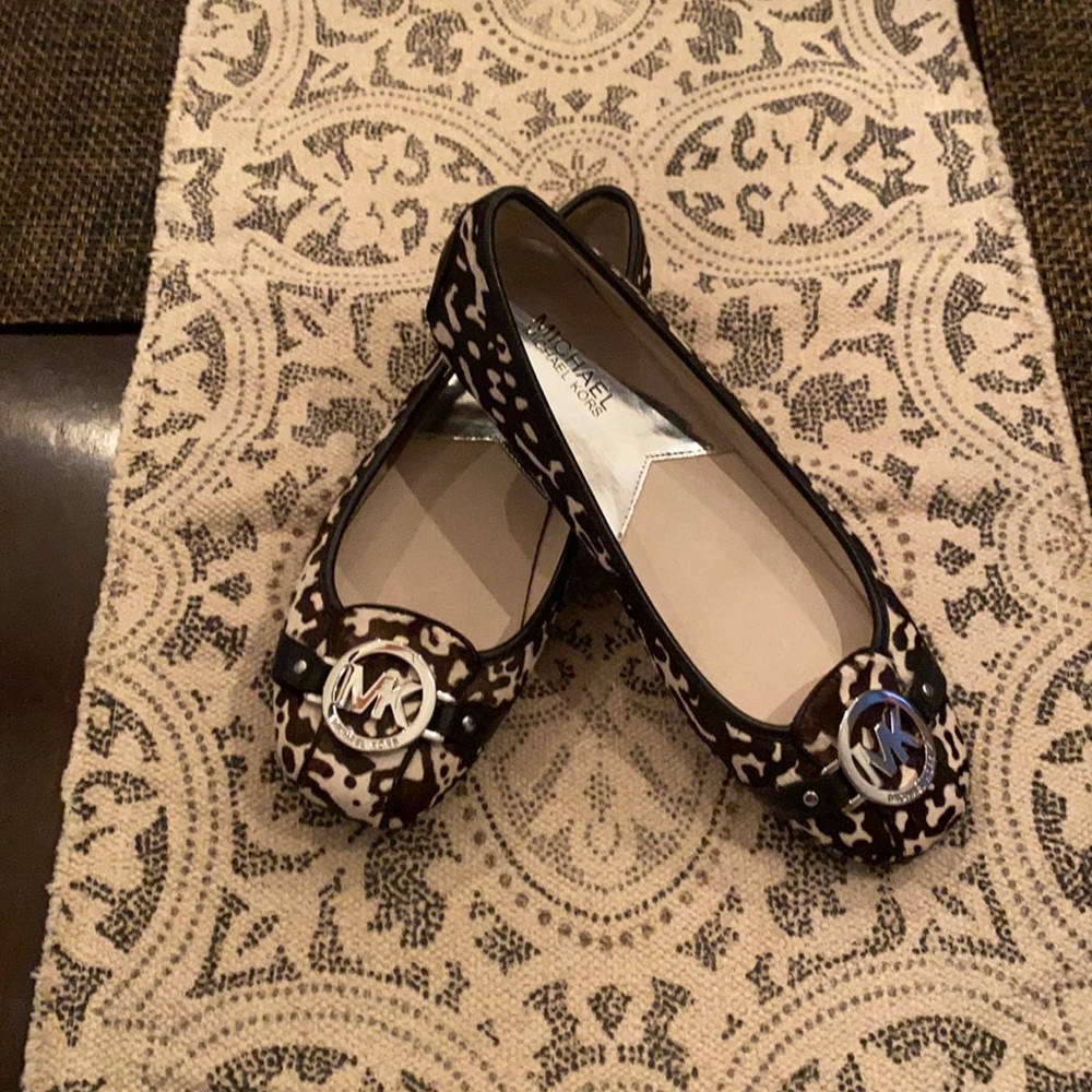 Brand new Michael Kors flats